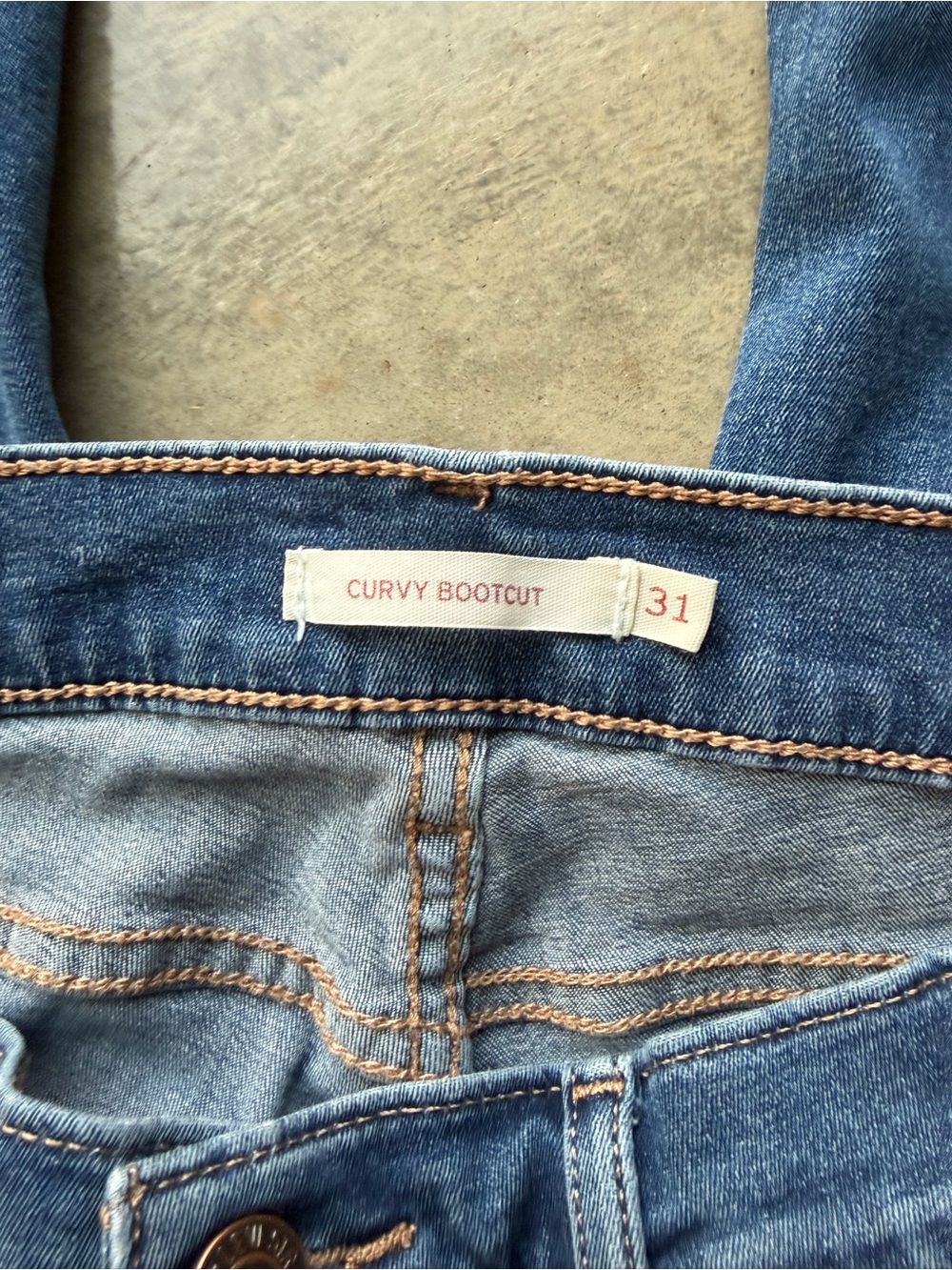 Levi's Women's Dark Blue Curvy Bootcut Jeans - Picture 3 of 3